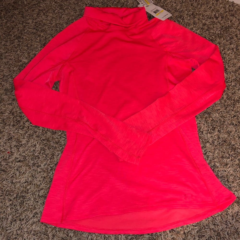 Under armour pull over!